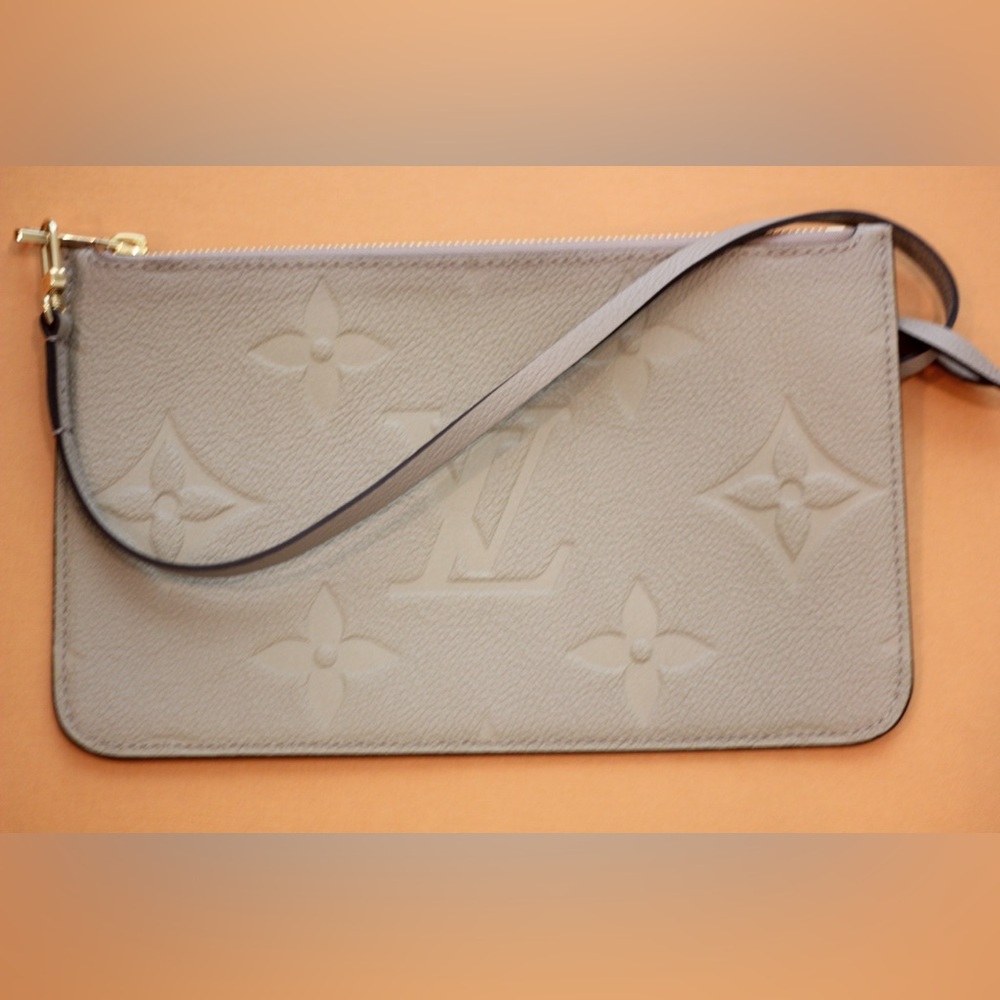 Louis Vuitton Giant Monogram Turtledove Tourterelle Neverfull MM Pouch